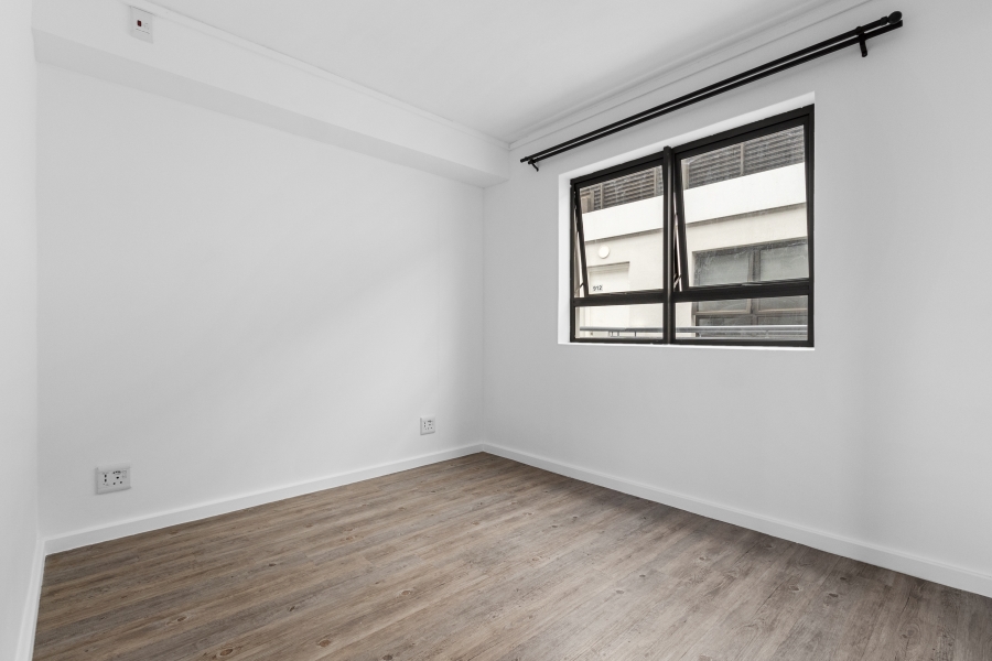 2 Bedroom Property for Sale in Zonnebloem Western Cape